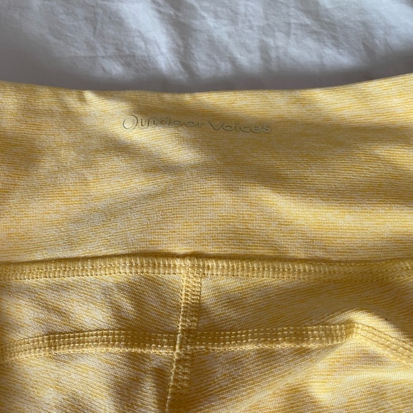 Outdoor Voices Warm Up shorts - Picture 5 of 5